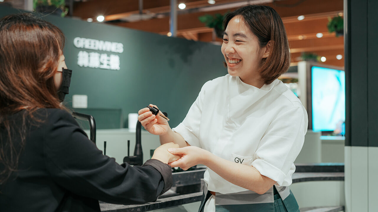 比起敘述，讓產品自己說話，更能讓發芽大使與客人之間產生緊密的連結